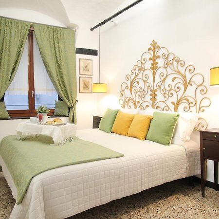 דירות ג'נובה Dimora Borsotto Palazzo Storico, Acquario, Porto Antico מראה חיצוני תמונה